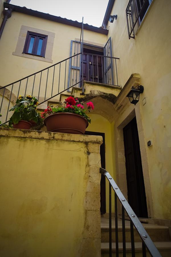Bed and Breakfast Bb Opera Dei Pupi Syrakuzy Zewnętrze zdjęcie